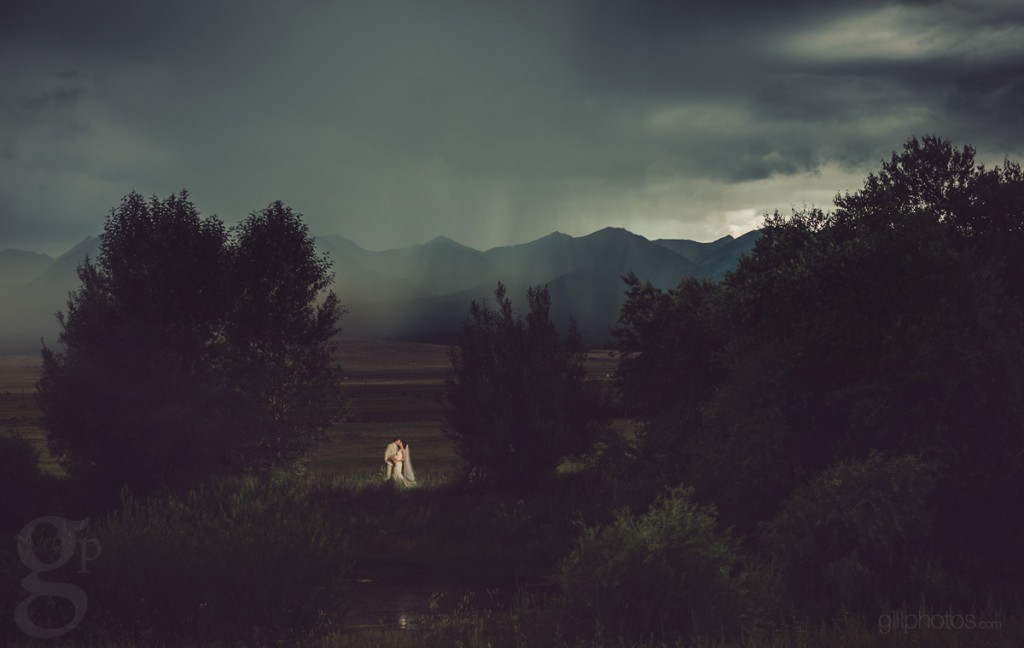 IMAGE: http://www.gillphotos.com/wp-content/uploads/2013/08/jenna-1024x648.jpg