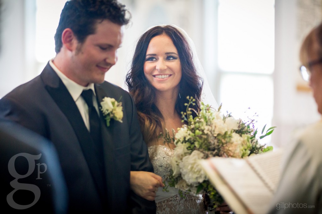 IMAGE: http://www.gillphotos.com/wp-content/uploads/2013/11/South_Dakota_Wedding-27-1024x682.jpg