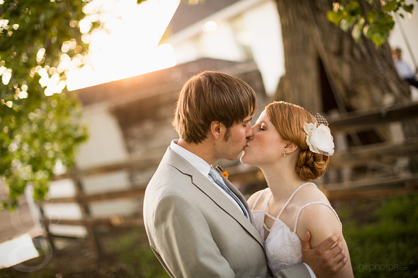 IMAGE: http://www.gillphotos.com/wp-content/uploads/2014/07/ralston-crossing-wedding-arvada-co-30.jpg
