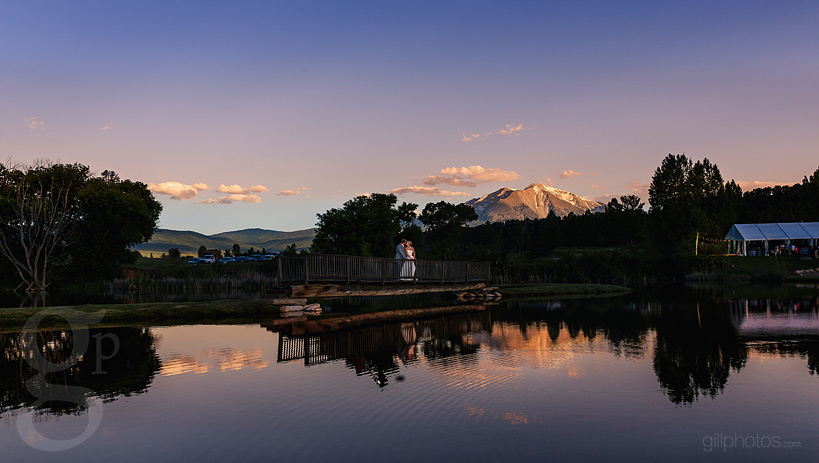 IMAGE: http://www.gillphotos.com/wp-content/uploads/2014/08/Coryell-Ranch-Carbondale-Wedding-37.jpg