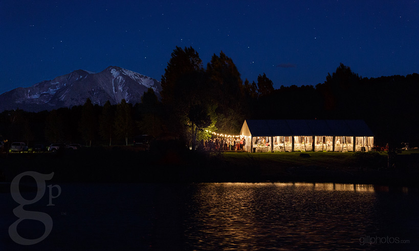 IMAGE: http://www.gillphotos.com/wp-content/uploads/2014/08/Coryell-Ranch-Carbondale-Wedding-42.jpg
